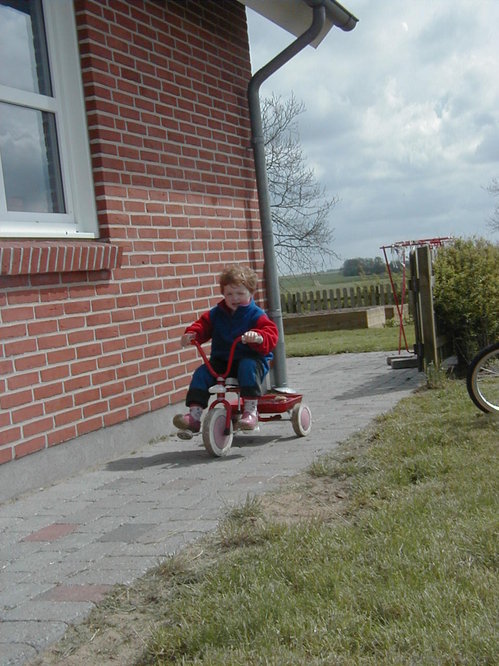 19990516: Ida på cykel.
